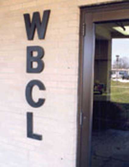 1976 – 1. WBCL radio station established as first 50,000 watt FM station in northern Indiana.